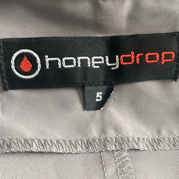 Unique dress - Picture 5 of 5